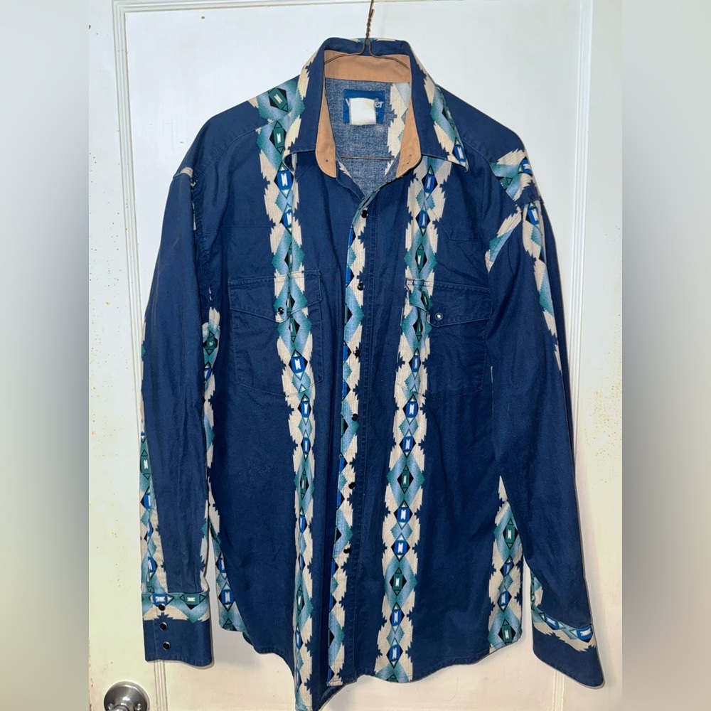 Vintage Wrangler Men's Blue and Teal Patterned Shirt Jacket